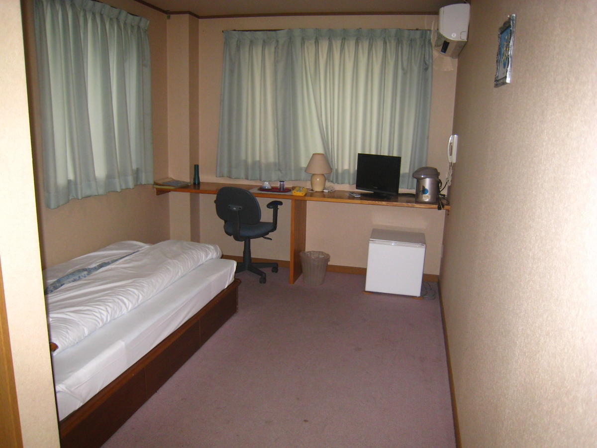 Business Hotel Ojiro Shizuoka Rum bild